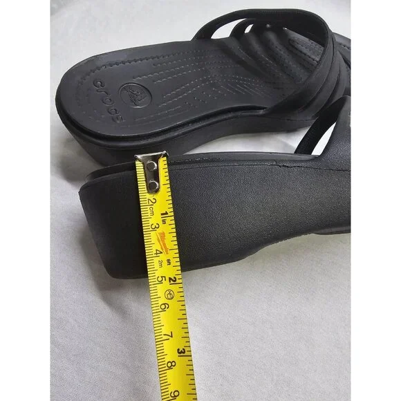 Crocs Rhonda Wedge Sandals Slip-On Strappy Slides Open Toe Black Women's Size 8 - Picture 9 of 10